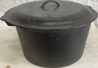 TD020 Cast Iron Dutch Oven Bundt Pan - 5