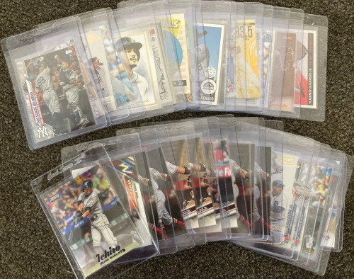 (30) Assorted MLB Baseball Cards