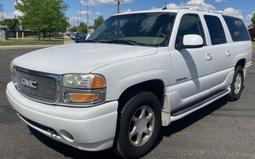 2002 GMC YUKON XL - 3RD ROW !