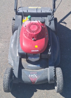 Honda HRX 217 Lawn Mower - 2