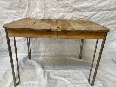 Midcentury Table(fn2)