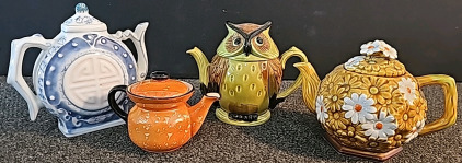 (4) Decorative Tea Pots