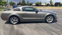 2005 FORD MUSTANG GT DELUXE - LEATHER INTERIOR! - 7