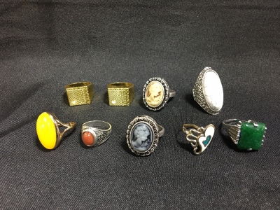 (9) Costume Rings