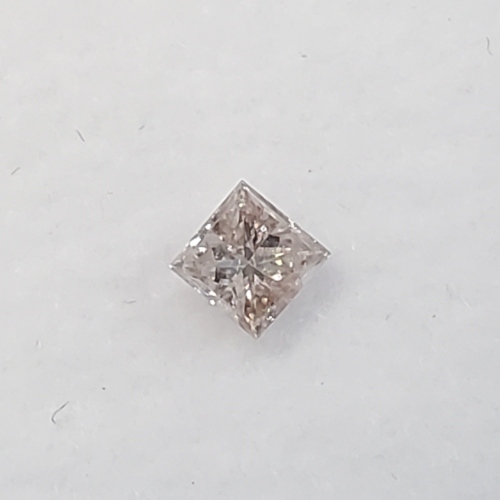 $500 Pink Diamond(0.1ct)