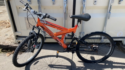 24&rdquo; DynaCraft Gauntlet Bicycle (Orange)
