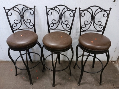 3)Bar Stools
