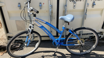 26&rdquo; Next Avalon Bicycle (Blue/Silver)