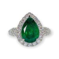 18K Emerald & Diamond Ring