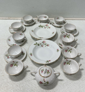 Towne Moses Fose Fine China Set