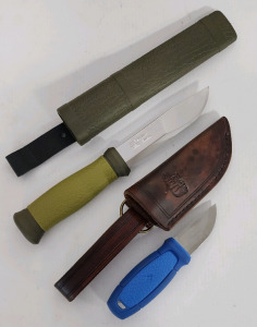 (2) Moraknil Knives, 4" Blade And 2" Blade With Sheaths