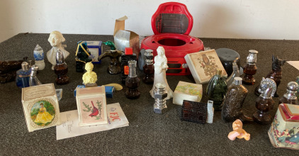Small Glass Figurenes, Colognes, Small Toy Car For Babies