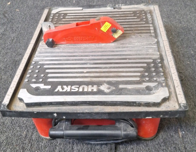Husky Wet Tile Saw w/ Laser Alignment....BB50