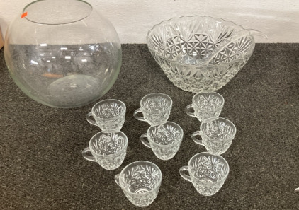 Fish bowl & Punch bowl with (8) Glass cups