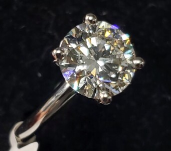 $8400 14K Lab Diamond (2.1Ct,Vs1,G) Ring