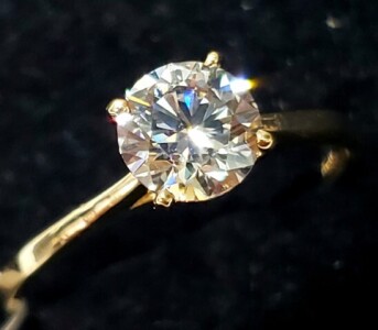 $2500 10K Lab Diamond (0.8Ct Vs Gh) Ring