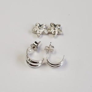 $80 Silver 2 Pendant And 1 Earring Set