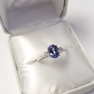 $3000 10K Tanzanite(1.25ct) Diamond(0.08ct) Ring