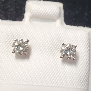 $3000 14K Diamond(0.4ct) Earrings