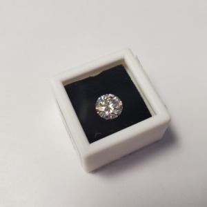 $400 Moissanite(1.75ct)