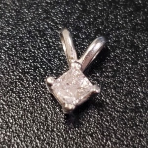 $800 14K Pink Diamond(0.15ct) Pendant