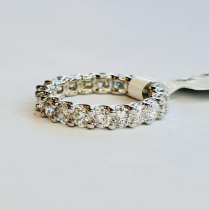 $12,570 Value, 14K Gold Diamond Ring ( Size 6 )