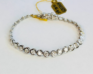 $29,340 Value, 18K Gold Diamond Tennis Bracelet