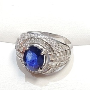 $160 Silver Sapphire(4.15ct) Ring