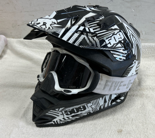 509 Altitude Black/White Helmet (XL), 509 Goggles/ Face Mask