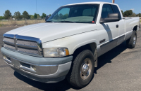 2001 DODGE RAM 2500 - CUMMINS TURBO DIESEL!