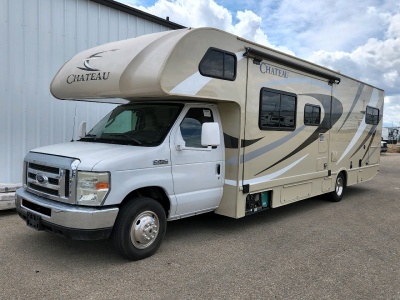 2018 Thor Chateau 30D 32' Motorhome