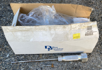 Box Full Of Dillion Precision 650 Quick Change Cast