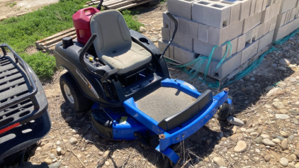 Blue New Holland MZ16H Zero Turn Mower