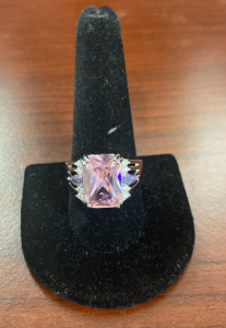 (1) Size 10 Faceted Pink Kunzite .925 Ring
