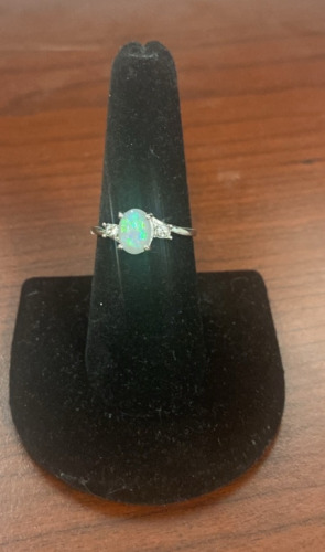 (1) Size 7 Fire Opal Ring