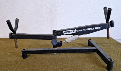 (1) Outers/ Varminter Rifle Rest