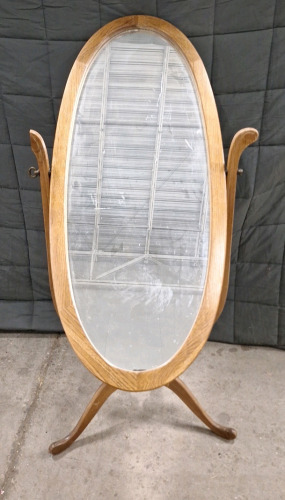 (1) Pivoting Oval Mirror