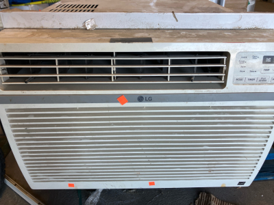 LG Air Conditioner model: LW1816ER - Please Inspect In Person
