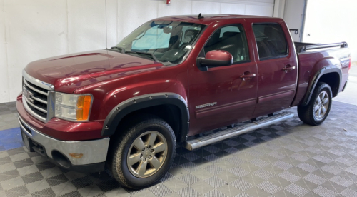 2013 GMC Sierra - 4x4!