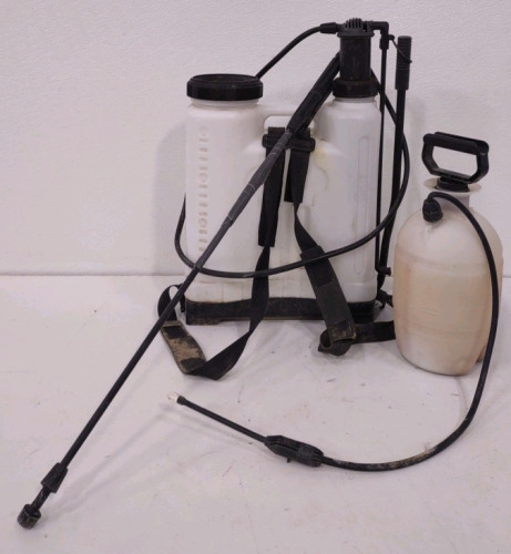 Hand Sprayer Bottle & Sprayer w/ Backpack Straps