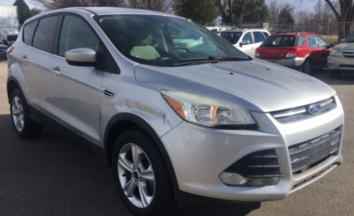 2015 FORD ESCAPE - AWD - LOW MILES