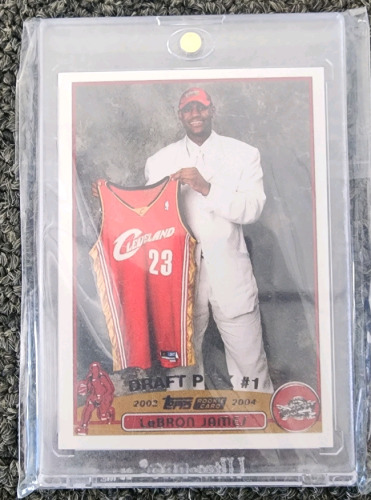 2003-2004 LeBron James Topps Rookie Card- Authentication Unavailable