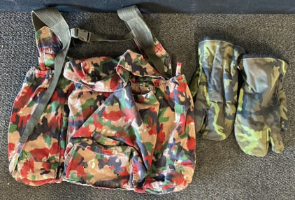 Czech Shooter’s Winter Mittens & Swiss Military Style Backpack