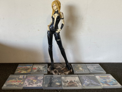 PS3 Games & Manga Girl Figurine