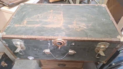 Antique Metal Trunk...BBFN