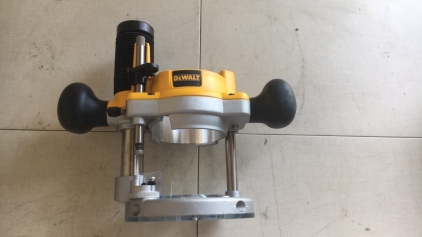 Dewalt Plunge Base