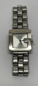 Men&rsquo;s Gucci Watch Silver GG Square Case (Unverified)
