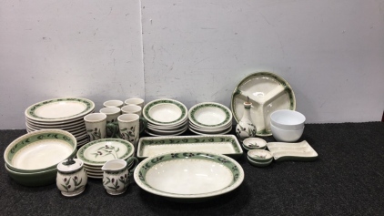 Olive Patterned Full Set Dinnerware