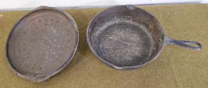 (1) Cast Iron Deep Skillet W/Lid
