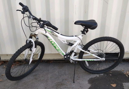 26" Aluminum Hyper Inspire 26 (White/Little Green) Bicycle